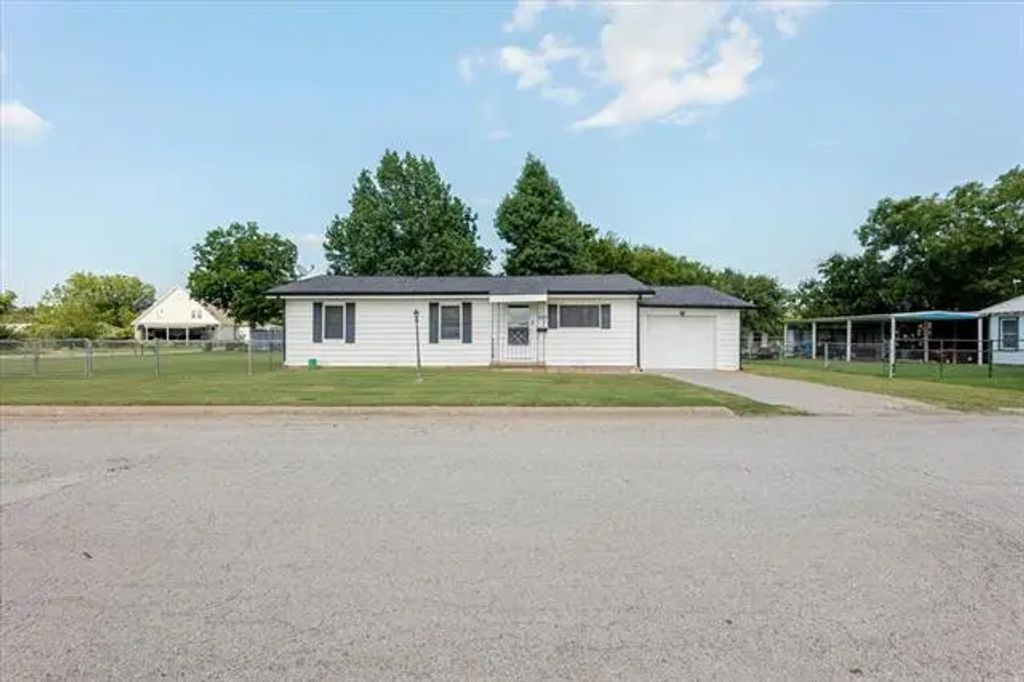 1503 Sw 6th Avenue, Mineral Wells