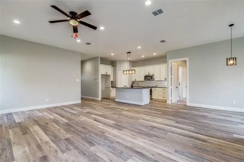 8219 Elam Road, Dallas