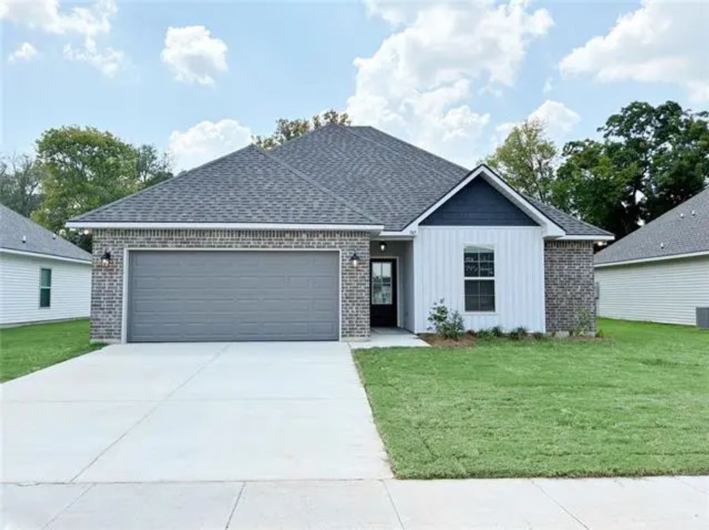 745 Venecia Drive, Bossier City