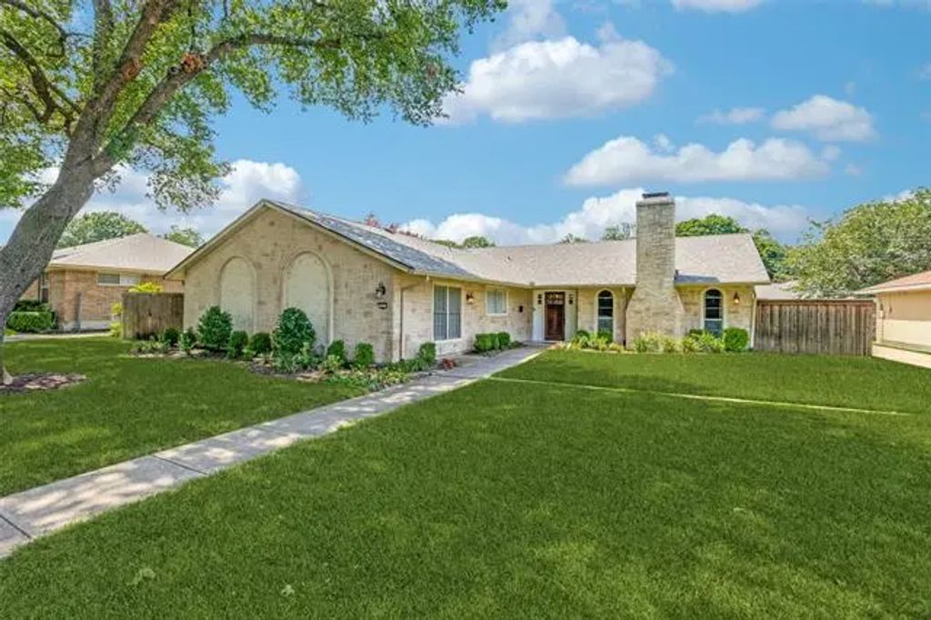 821 Daventry Drive, Garland