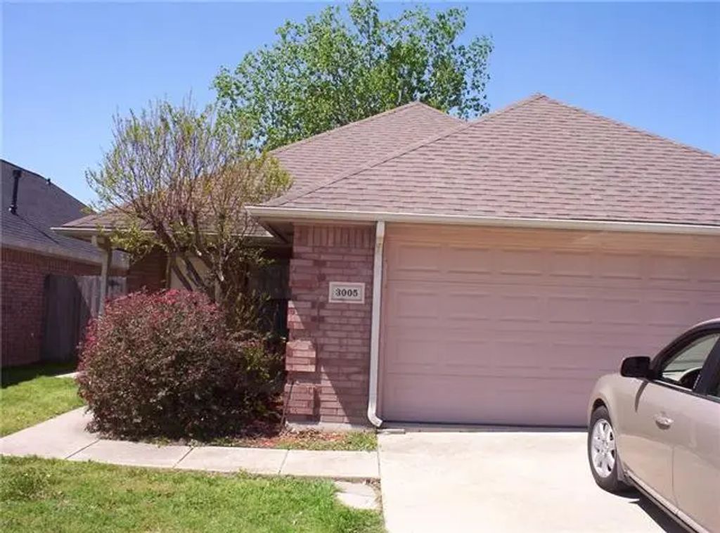 3005 Huntington Court, Waxahachie