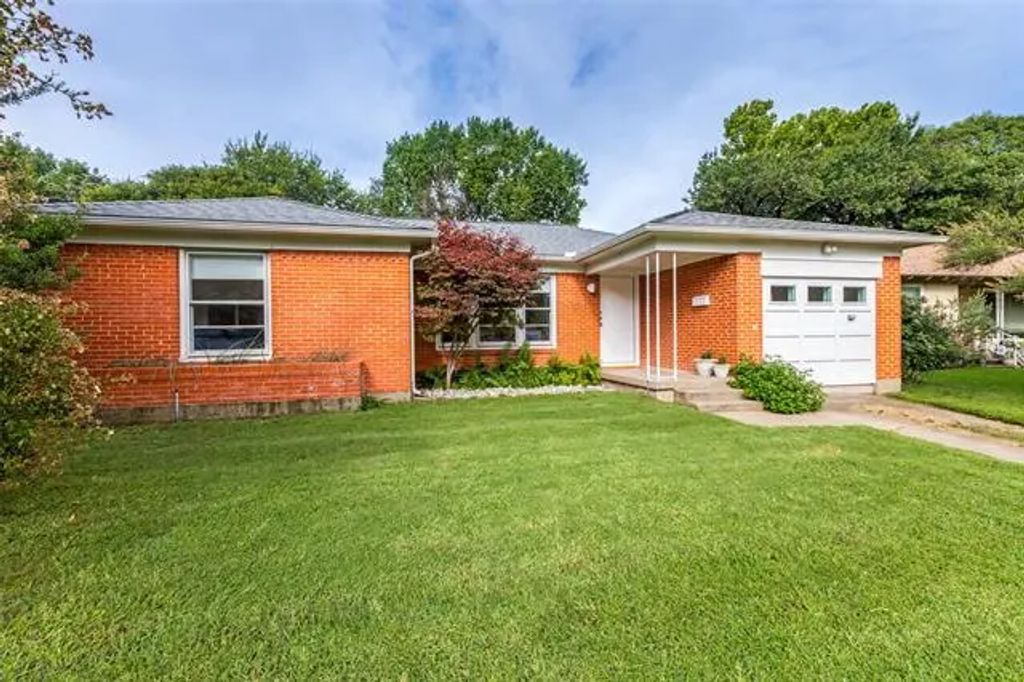 10161 Baronne Circle, Dallas