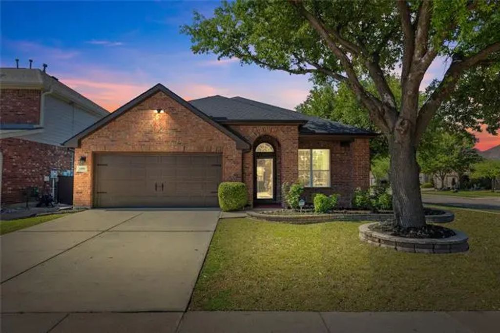 1400 Kittyhawk Drive, Little Elm