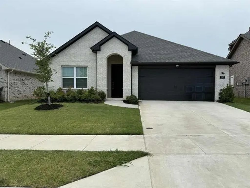 213 Portina Drive, Anna