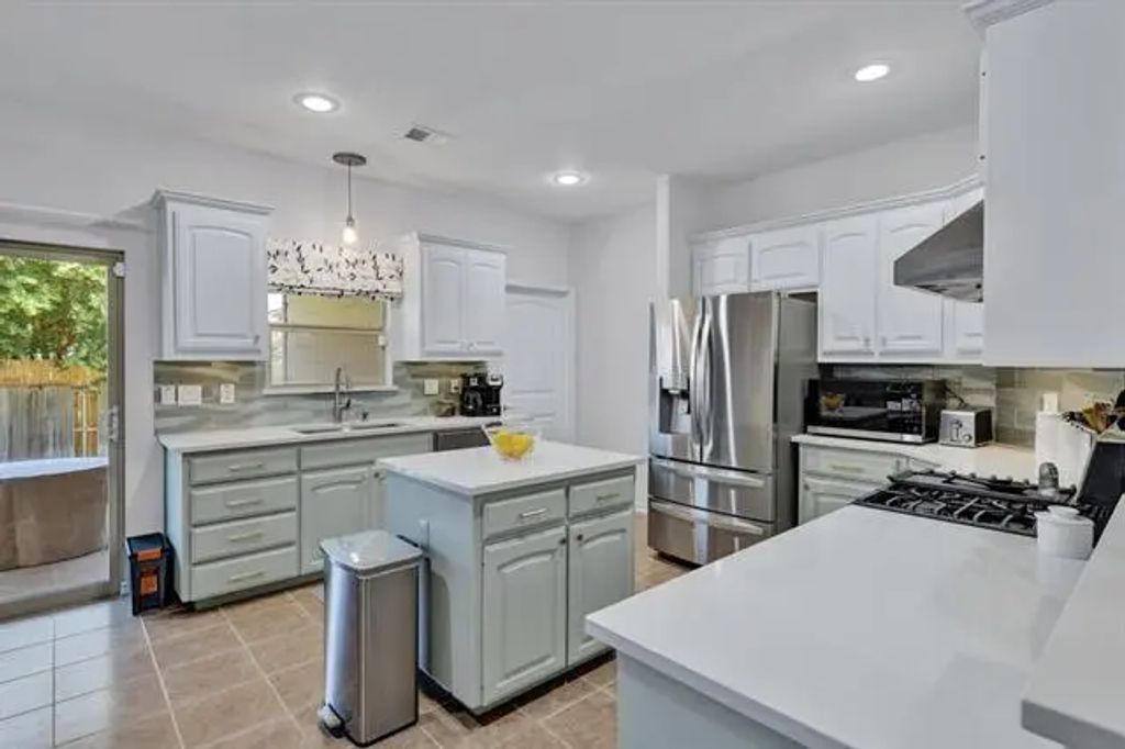 6716 Thaxton Trail, Fort Worth