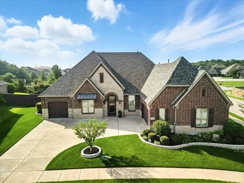 10883 Smoky Oak Trail, Flower Mound