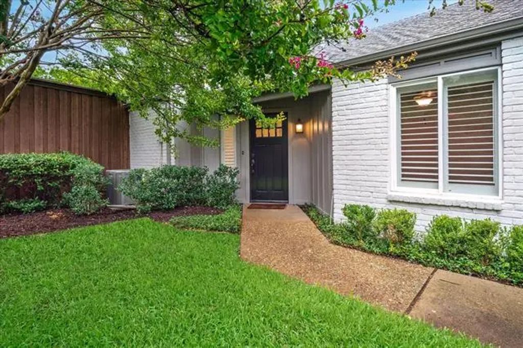 4109 Leadville Place, Addison