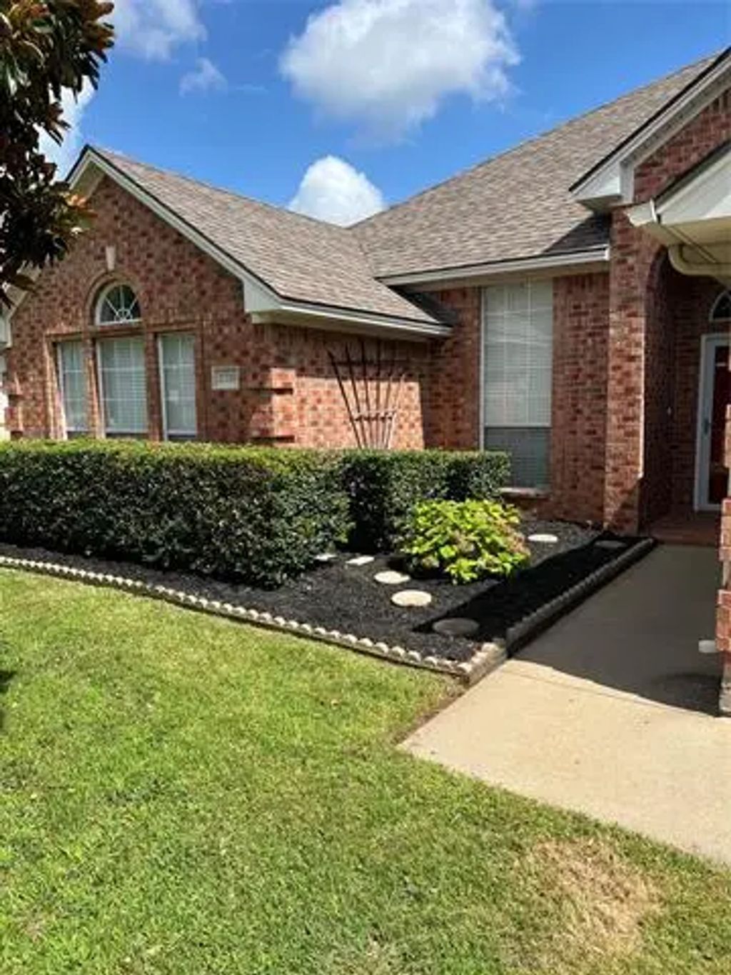 2319 Glenmoor Drive, Arlington