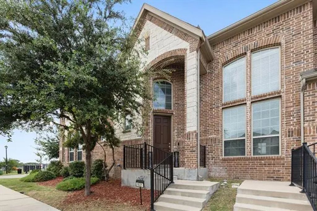 1521 Joy Drive, Carrollton