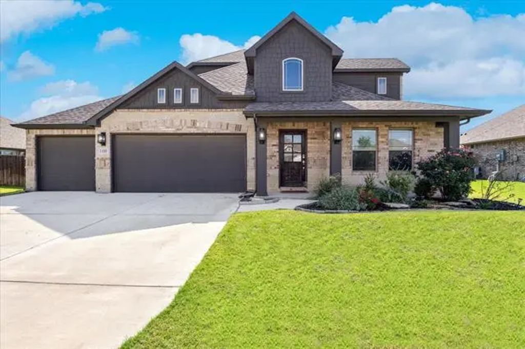 108 Dorothy Court, Pilot Point
