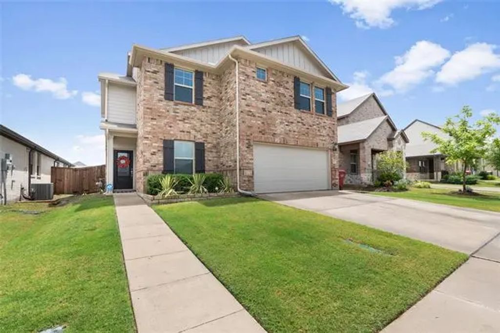 1427 Black Canyon Avenue, Royse City