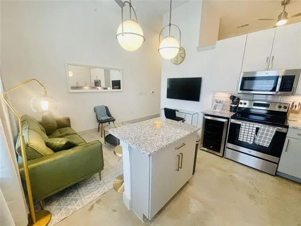 13701 Montfort Drive 1230, Dallas