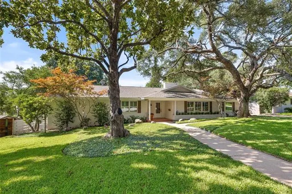 6459 Floyd Drive, Fort Worth