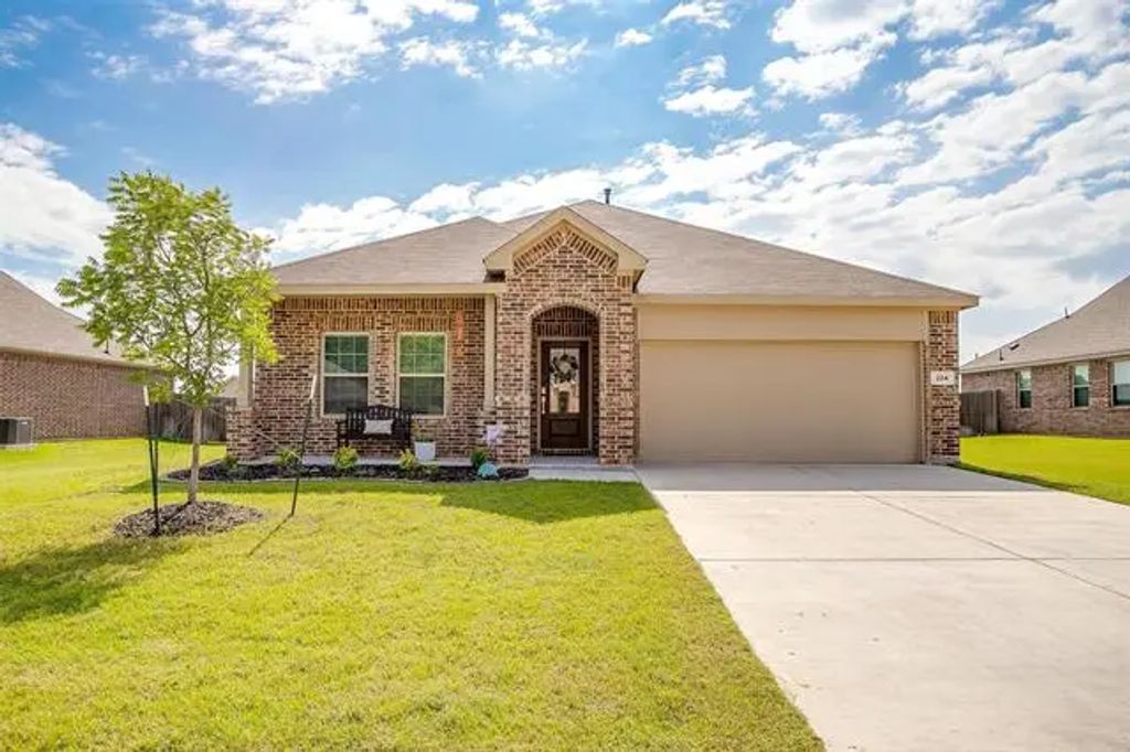 224 Post Oak Street, Azle