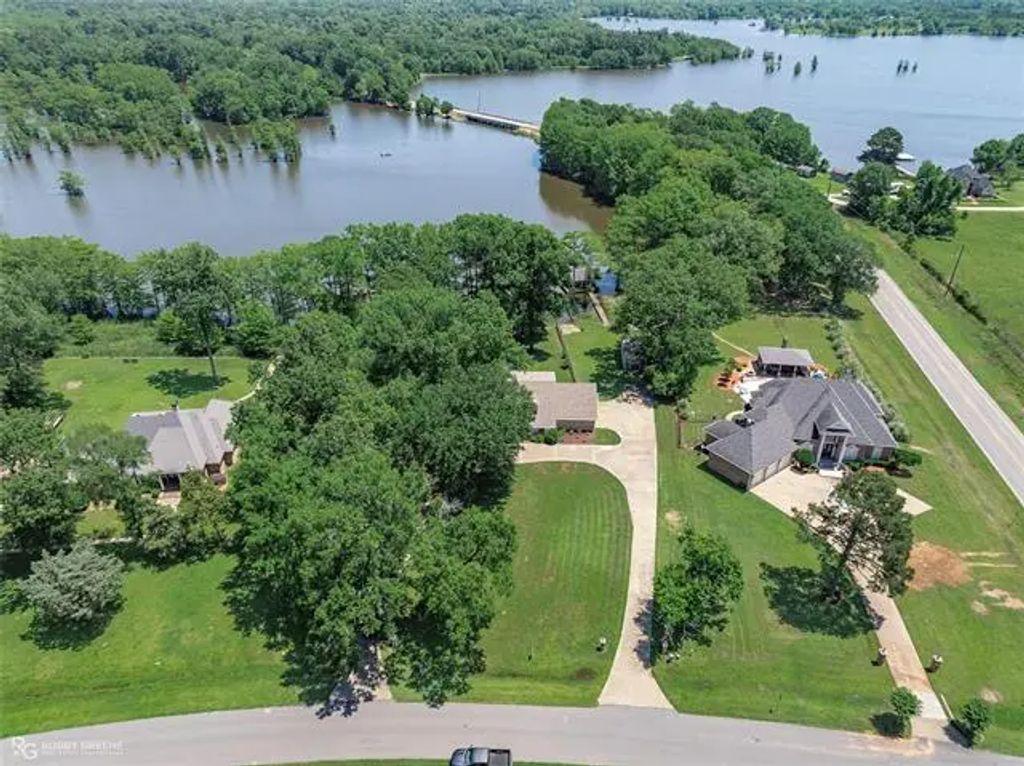 7308 Mallard Bay Drive, Shreveport