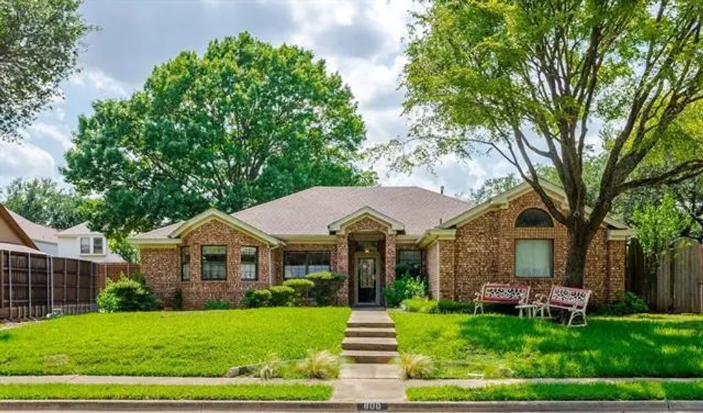 800 Fawn Valley Drive, Allen