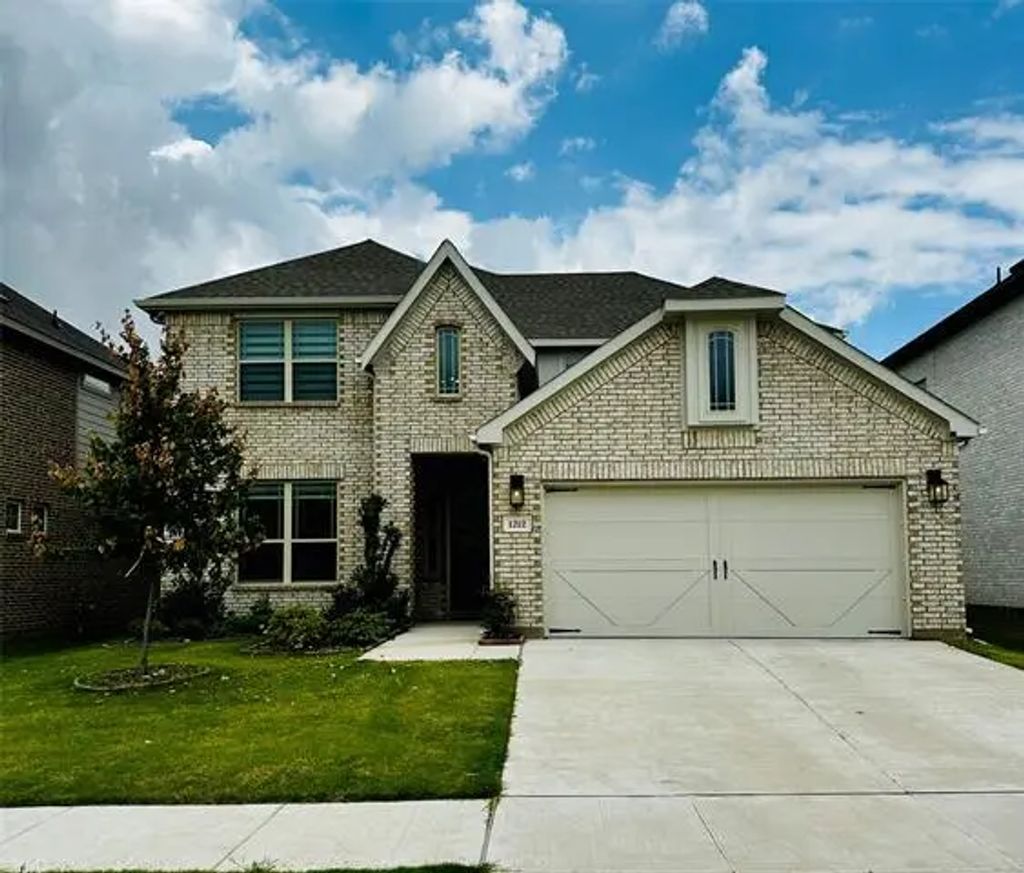1212 Rosebay Drive, Justin