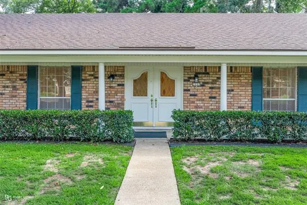 1137 N Kirkwood Drive, Shreveport
