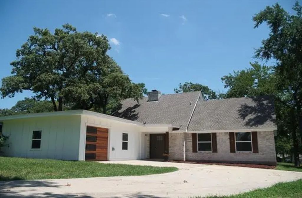 123 Modoc Trail, Gainesville