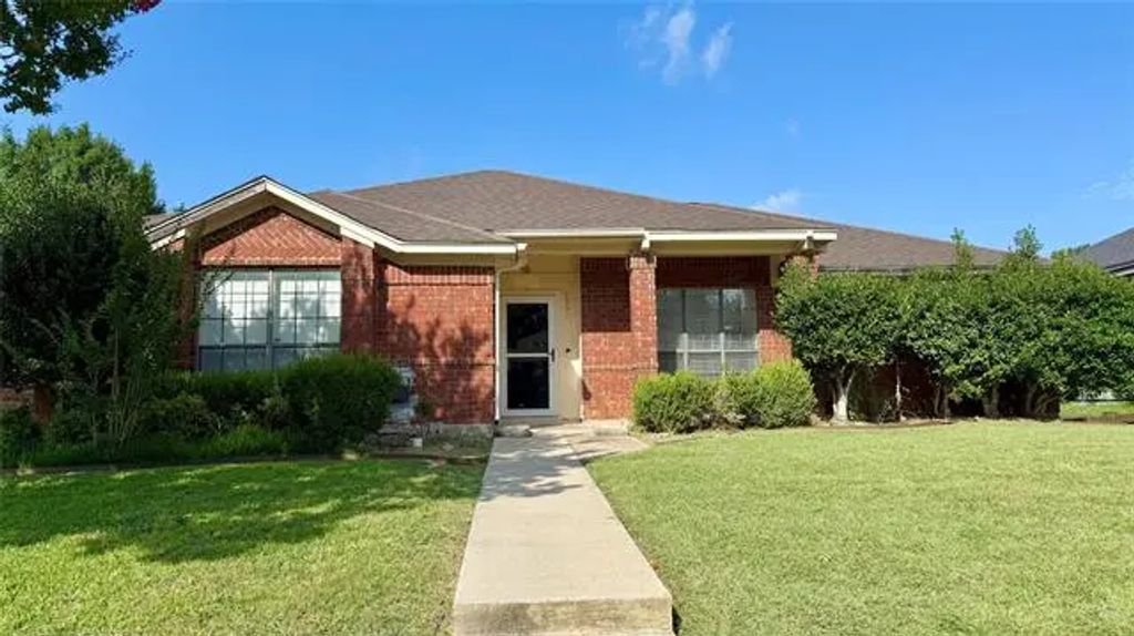 2907 Sierra Drive, Carrollton