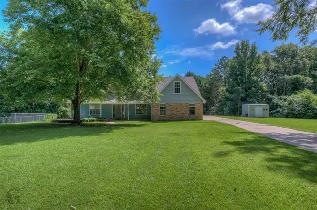 6956 Soda Point Drive, Shreveport