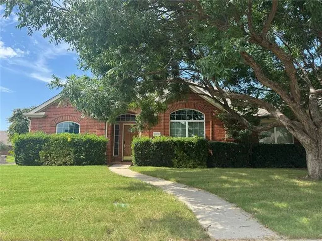 10218 Stone Falls Lane, Frisco