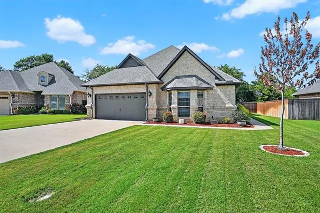 1007 Cash Court, Pottsboro