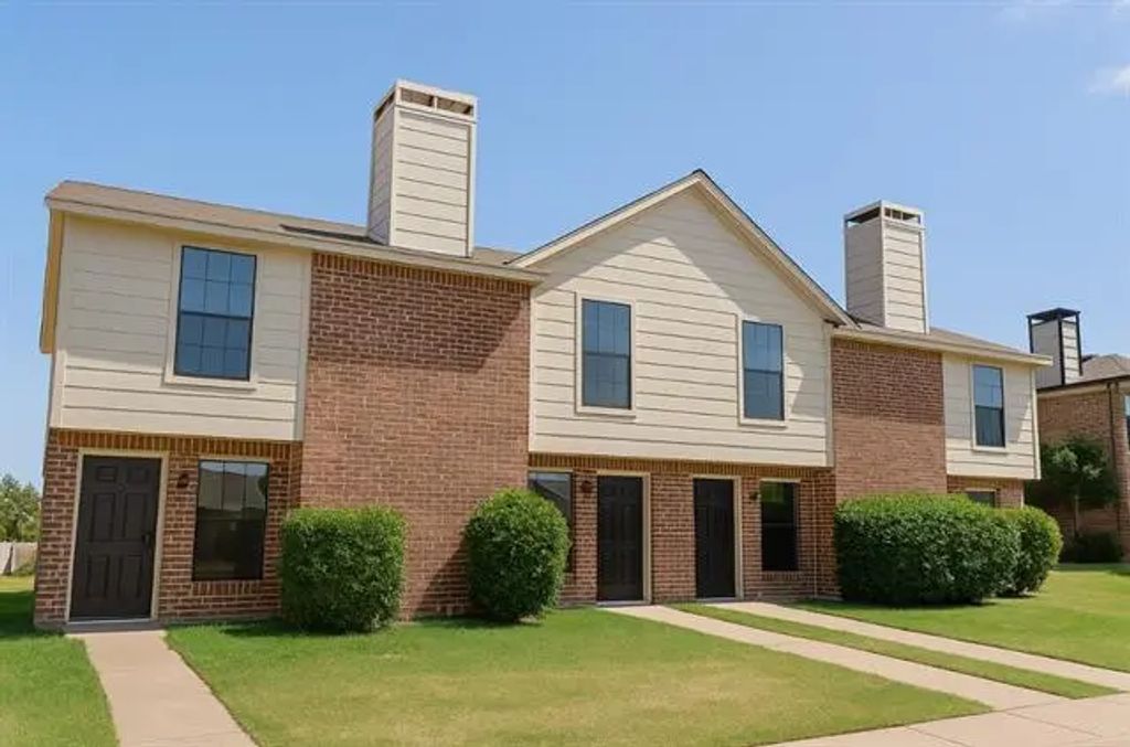 2722 Wimbledon Court C, Garland