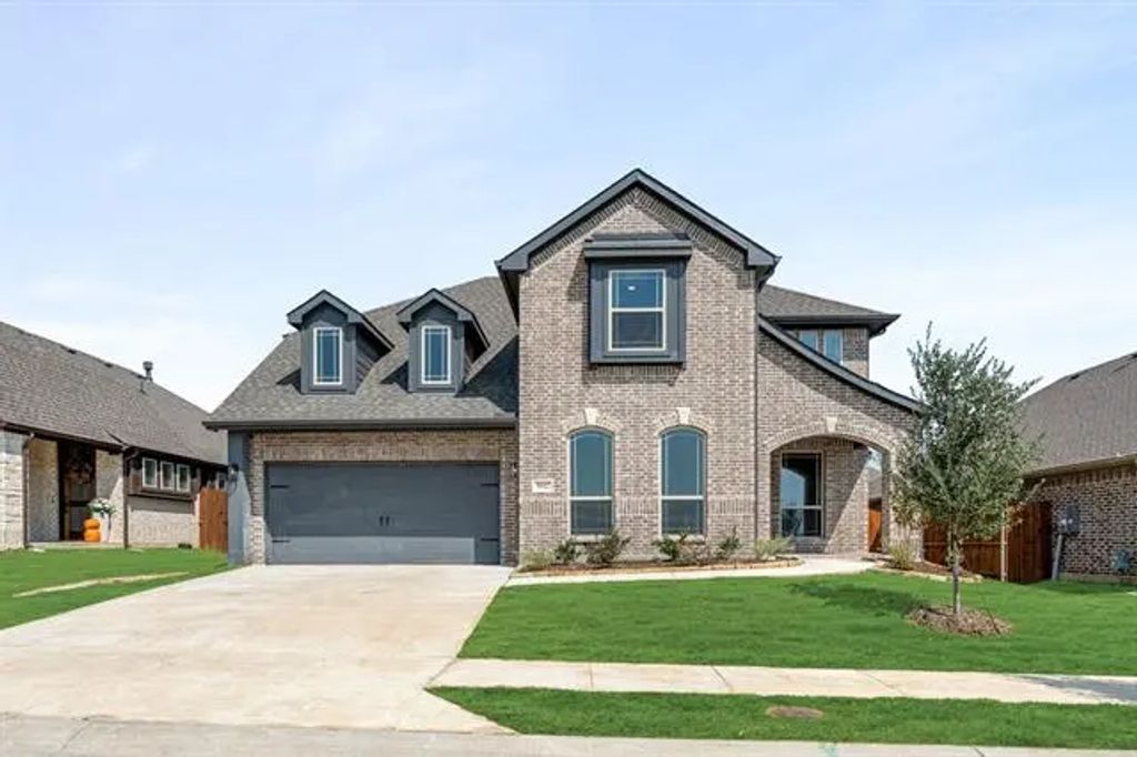 5512 Sweetwater Drive, Denton