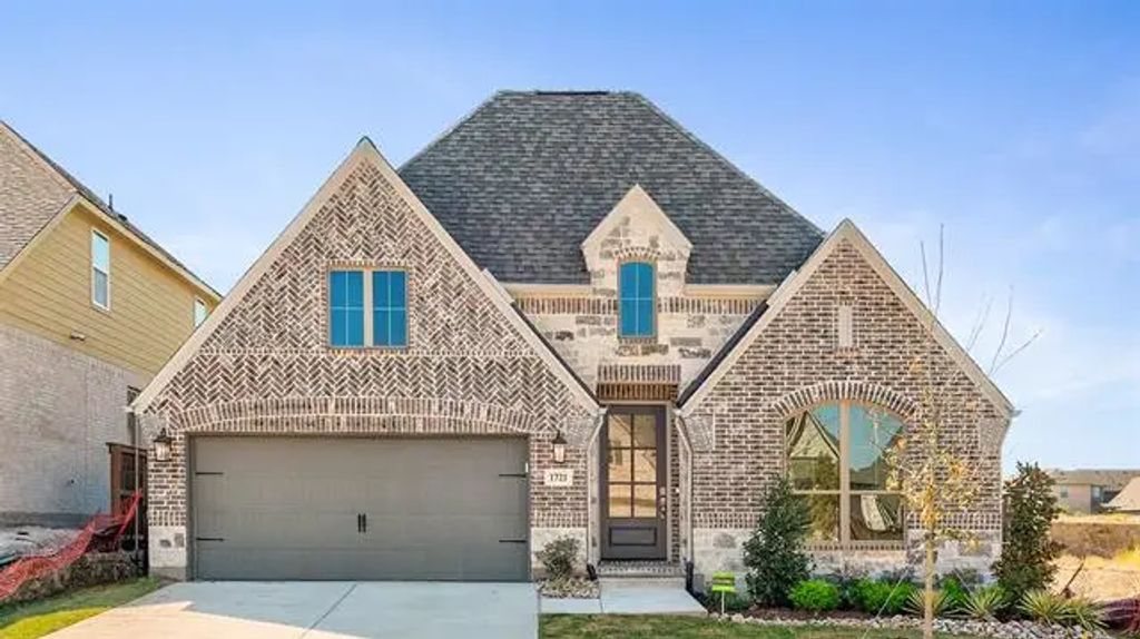 1721 Hillside Stroll Drive, Lavon