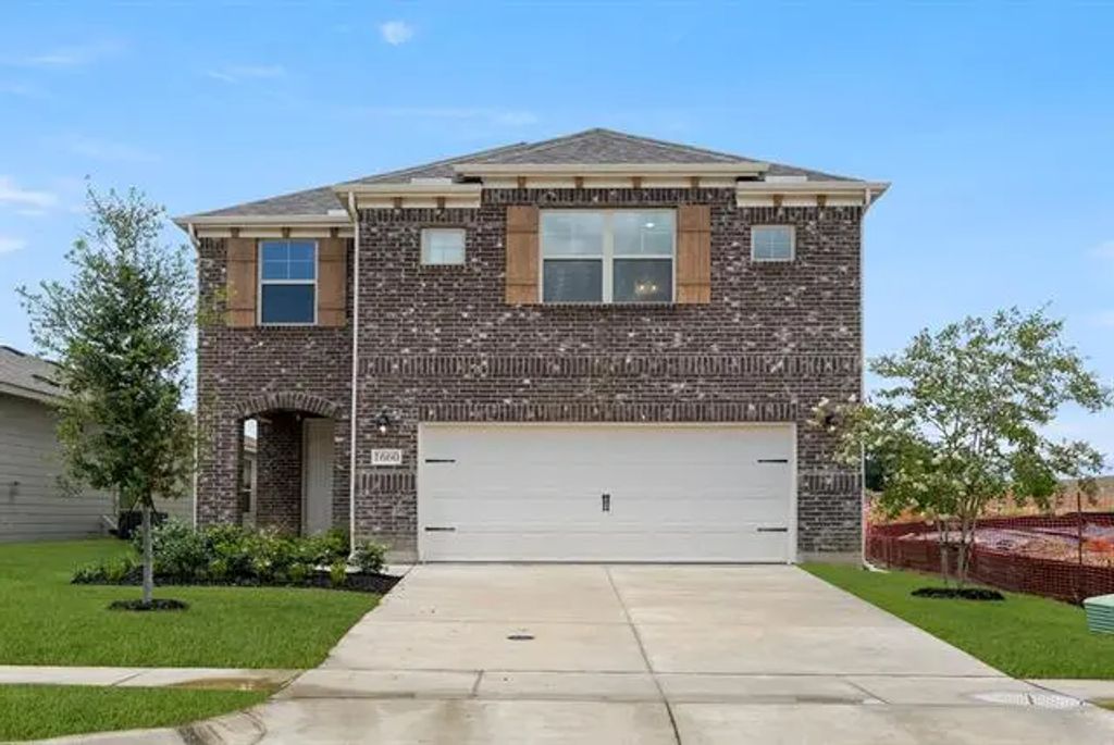 1660 Edgeway Drive, Aubrey