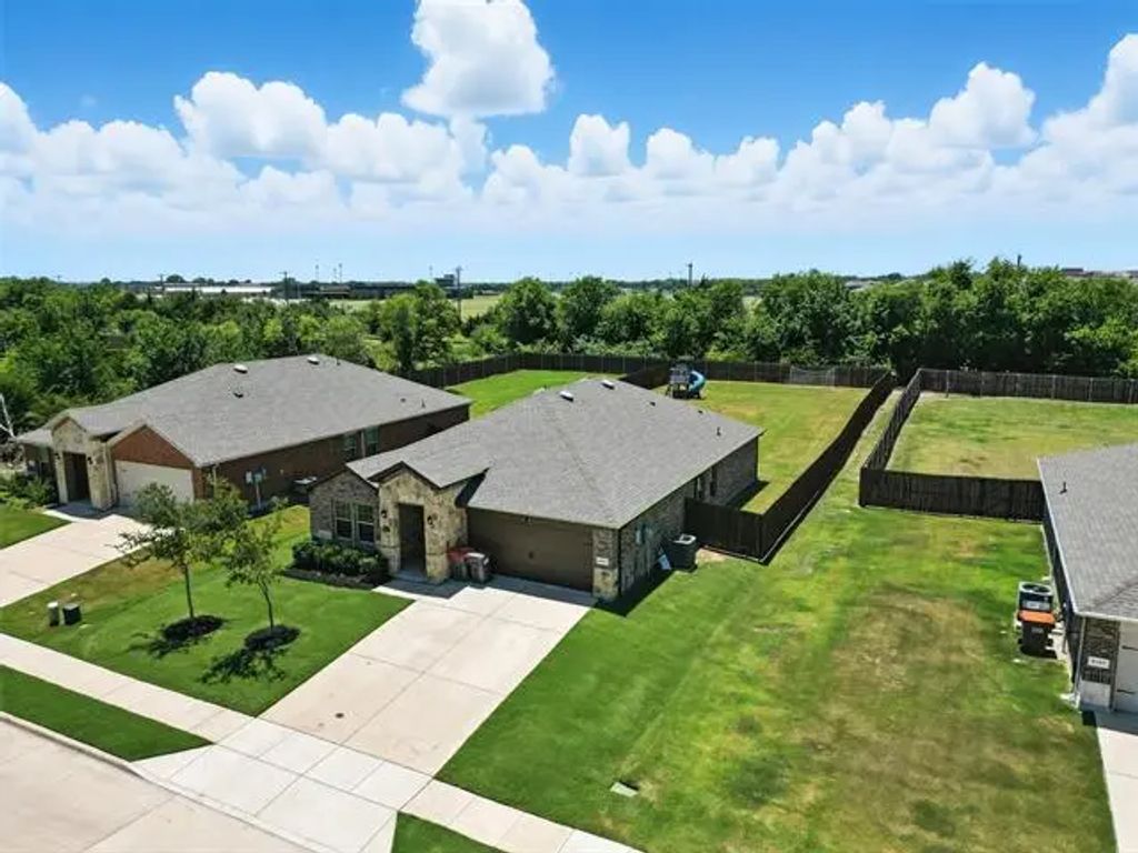 2017 Rosemary Way, Anna