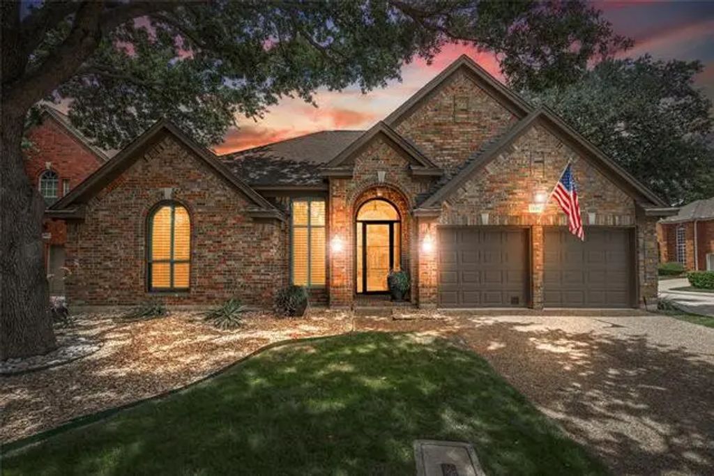 14597 Greenleaf Court, Addison