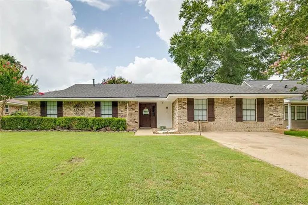 114 Eastwood Drive, Haughton