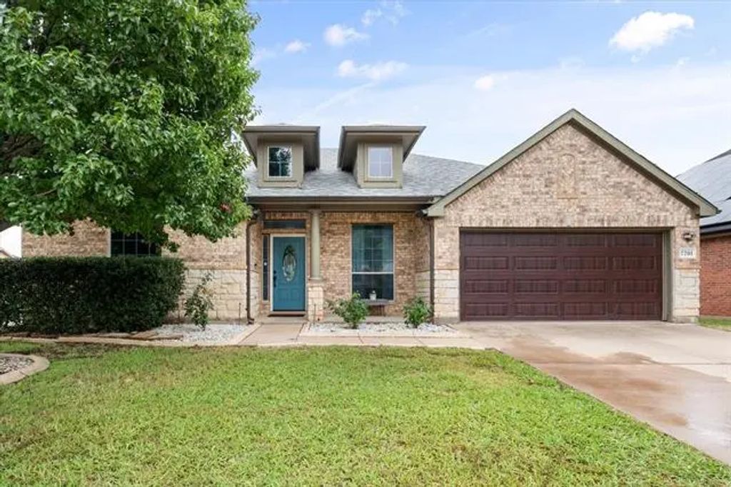 7701 Labrador Drive, Arlington