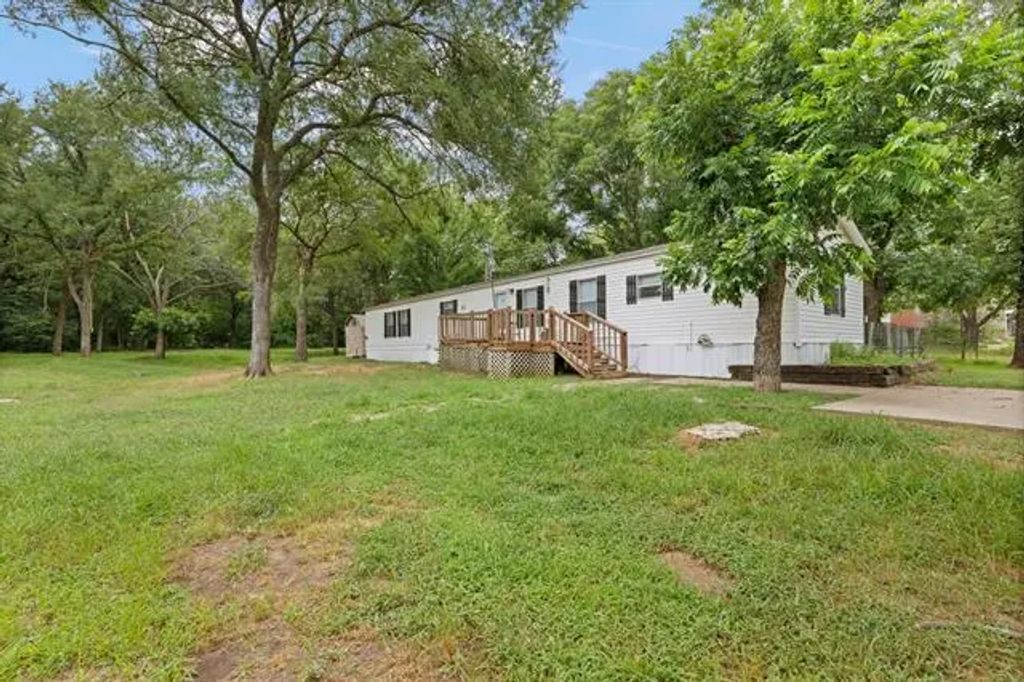 3116 Rolling Oaks Drive, Cleburne