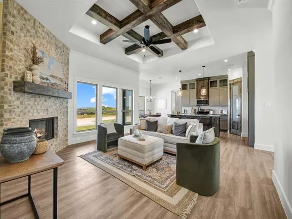 1032 Lilly Lane, Peaster