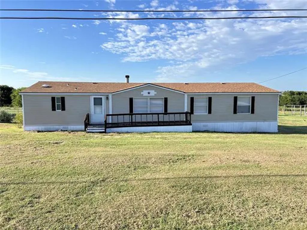 196 Hilltop Trail, New Fairview