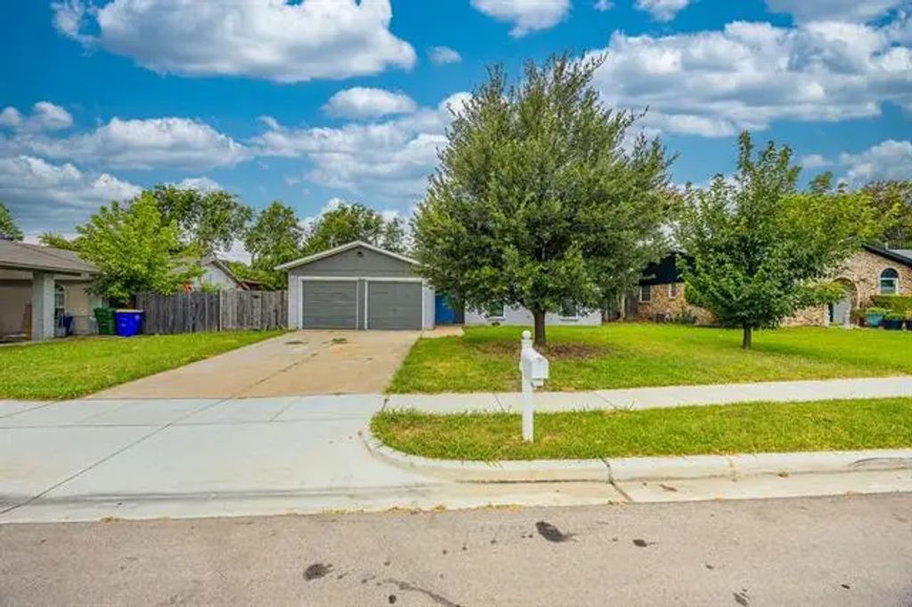 6517 Bernadine Drive, Watauga