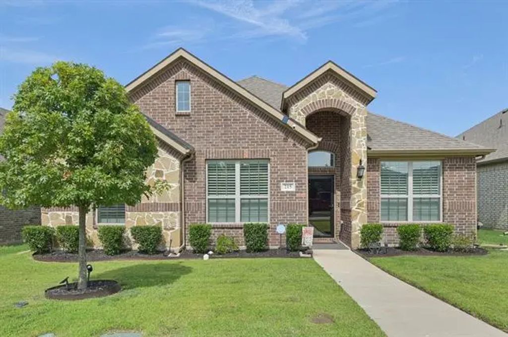 215 Morning Glory Place, Red Oak