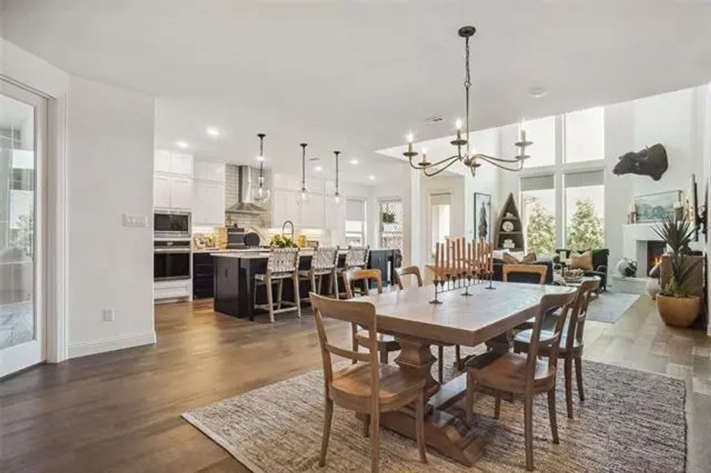 1621 Purple Thistle Lane, Fort Worth
