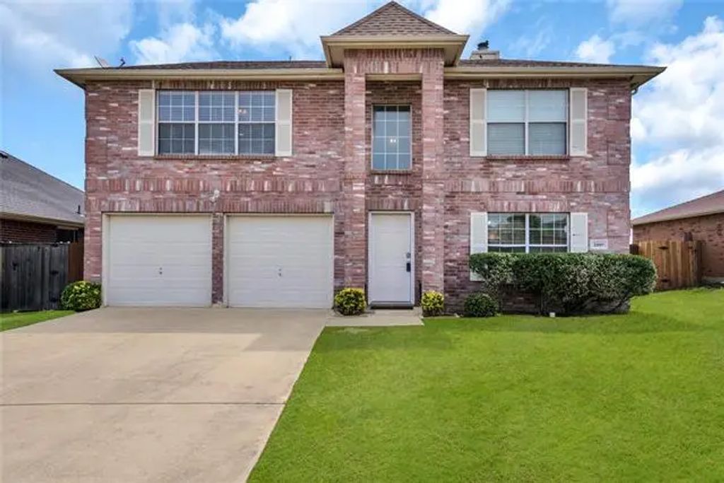 2009 Songbird Drive, Forney
