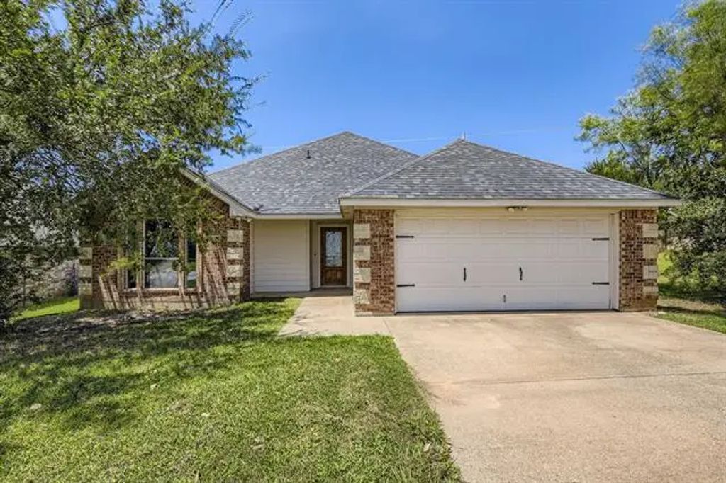 7330 Mistletoe Trail, Granbury