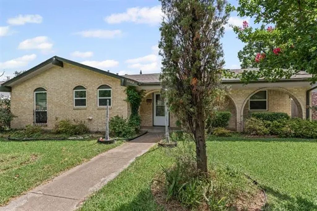 1405 Park East Drive, Garland