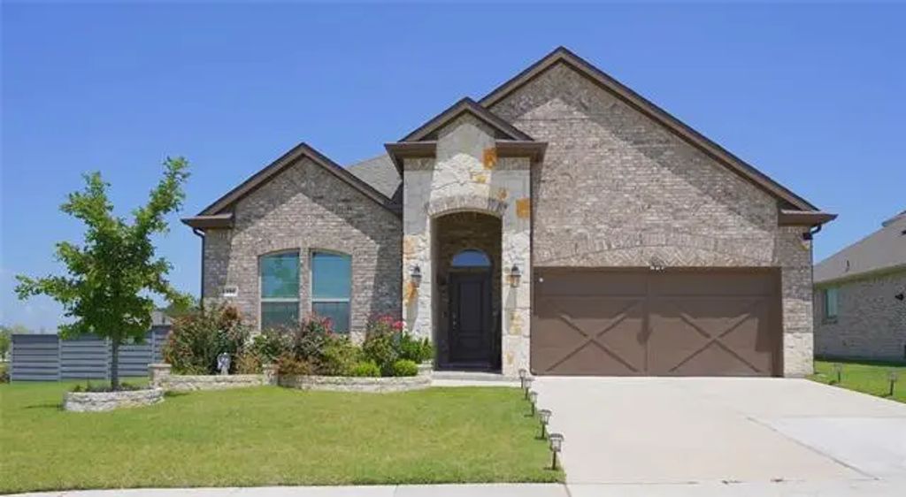 1101 Ginger Road, Aubrey