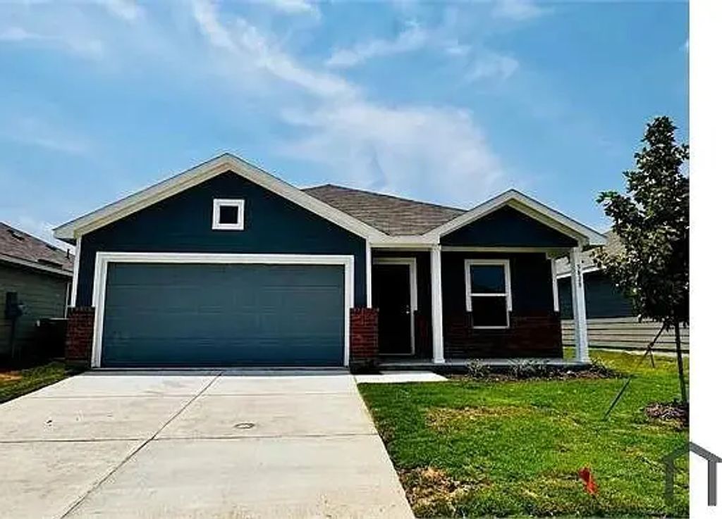 5828 Crystal Water Way, Princeton