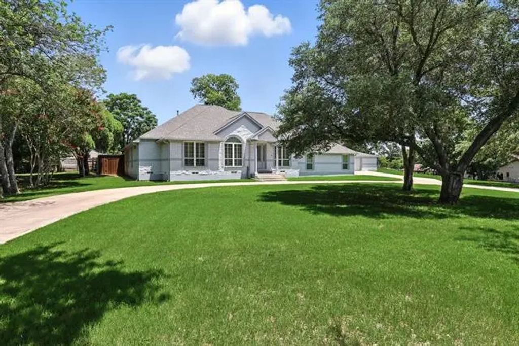 7436 Hickory Springs Road, Flower Mound