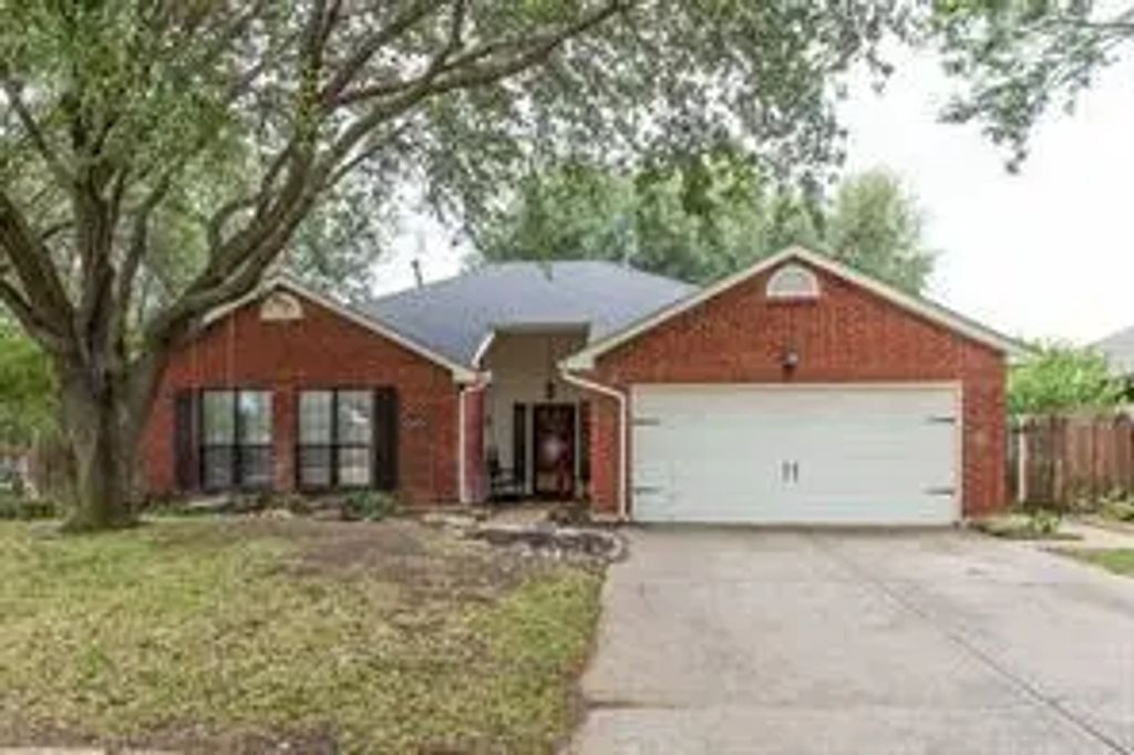 1801 Chatham Drive, Flower Mound