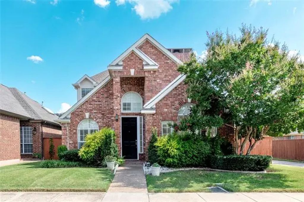 310 Moss Hill Road, Irving