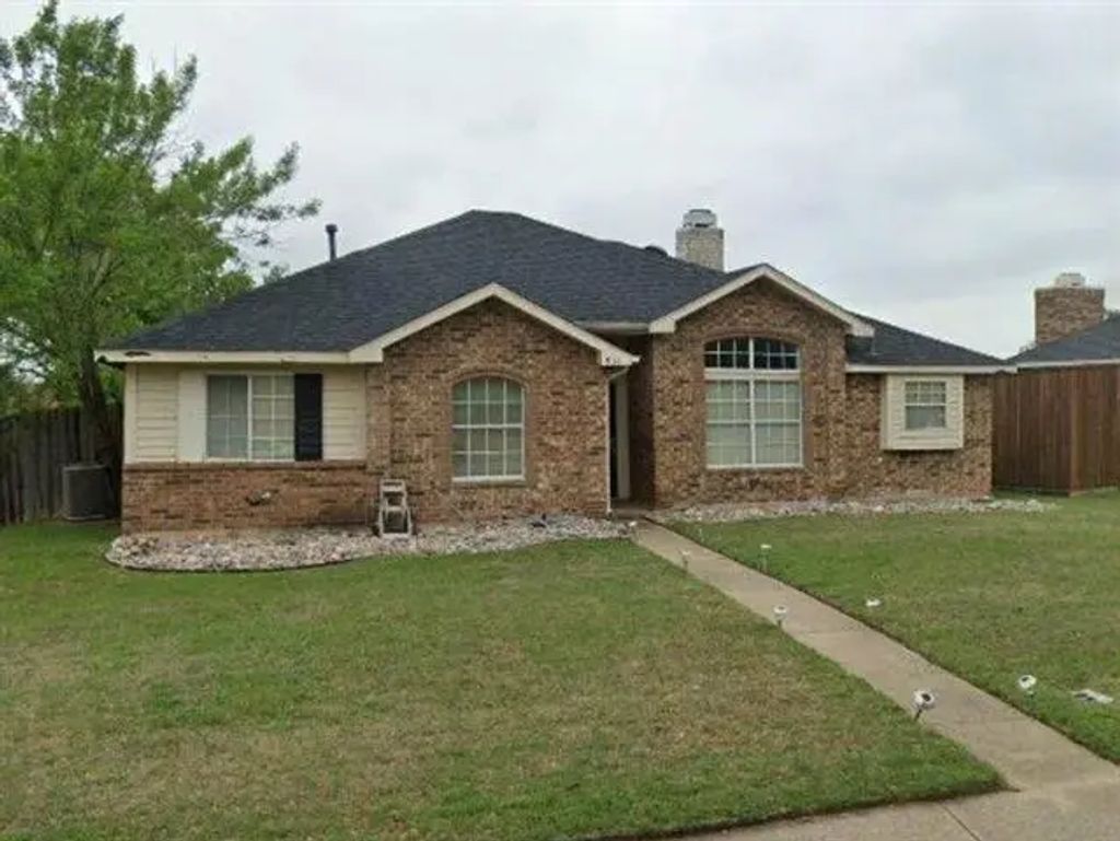 933 Eagle Drive, DeSoto
